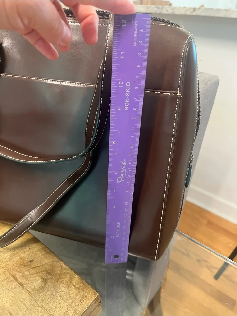 Lodis sleek leather